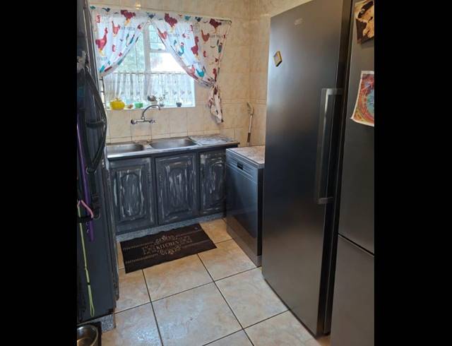 4 BEDROOM HOUSE FOR SALE IN VANDERBIJLPARK SE 2
